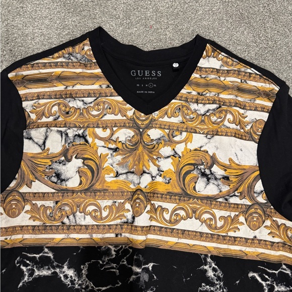 NWOT GUESS Black & Gold Baroque Marble V-Neck Tee – Luxe Designer Clubwear - Picture 5 of 6